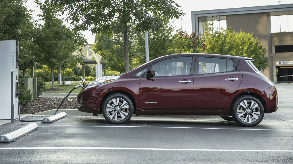Buying a Used Electric Car in 2025: Tips & Best Models